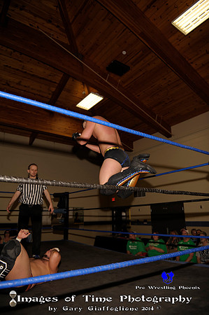 Match 1_ The Omaha Chainsaw vs Derek Cornell_ (19)