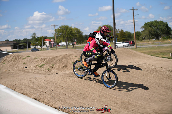 _MRG1696