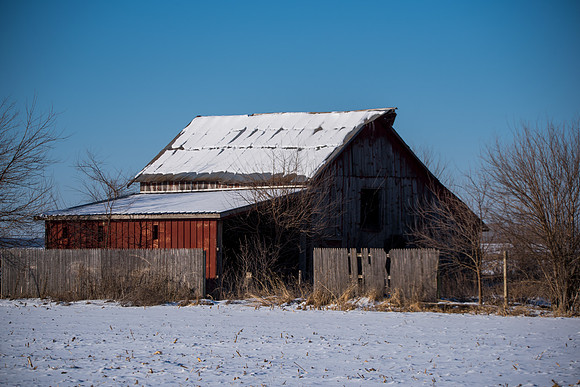 Winter Barn_