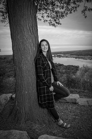 Quinn 0039 Blk Wht_