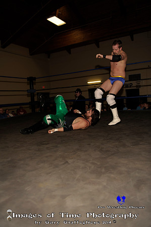Match 5_ Darren 'Thunder' Russell vs Joey Daniels and L-Ray with Mananger Axel Greece_ (16)
