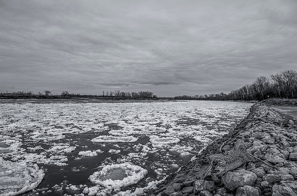 Ice Blocks Missouri Riverblk