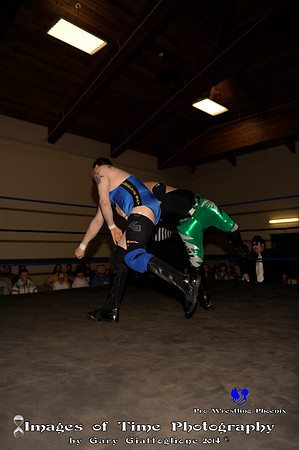 Match 5_ Darren 'Thunder' Russell vs Joey Daniels and L-Ray with Mananger Axel Greece_ (15)